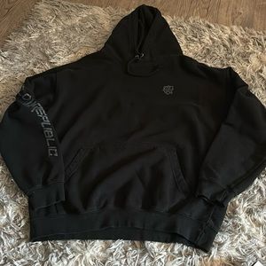 Size L shield republic men’s hoodie.